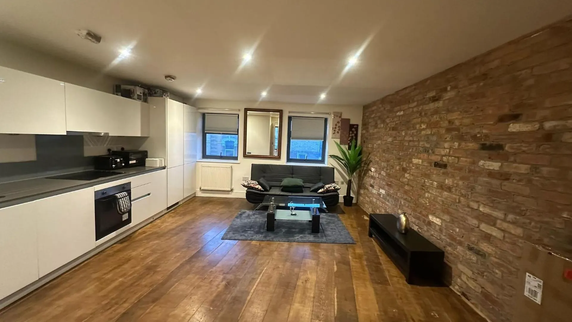360 Cosy Home Greenwich location