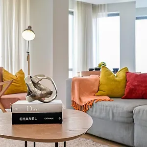Shypen Apartment